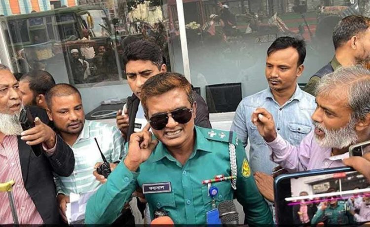 সাংবাদিকদের সঙ্গে পুলিশের ‘অসদাচরণ’ ক্ষুব্ধ সাংবাদিক সমাজ