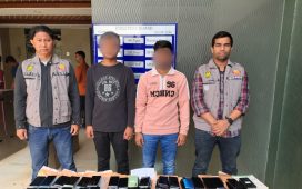 ভারত থেকে শুল্ক ফাঁকি দিয়ে অবৈধ পথে আনা ১৮৩টি মোবাইল ফোন উদ্ধারসহ চক্রের দুইজনকে গ্রেফতার করেছে ডিবি